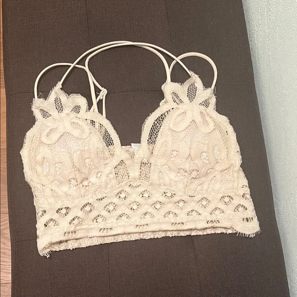 #1318=Elegant Lace Bralette - Cream - Picture 1 of 9